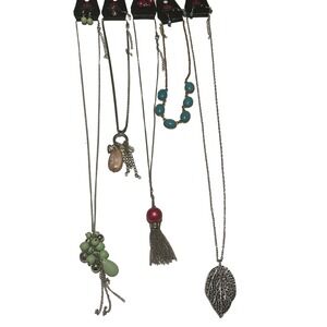 papparazi jewelry lot of 5 Varying lengths‎ pendants and earrings sets